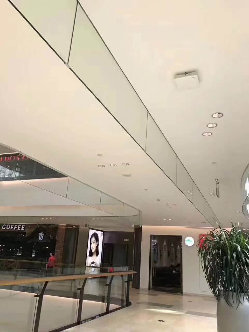 防火玻璃挡烟垂壁在交通枢纽那里应用广泛吗? 防火玻璃挡烟垂壁在交通枢纽那里应用广泛吗?